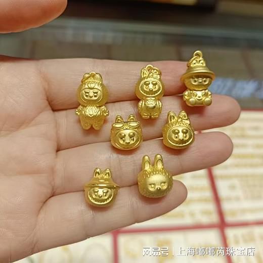 上海黄金回收:实重实价金价透明!免费上门当场结算一分不差。(图1)