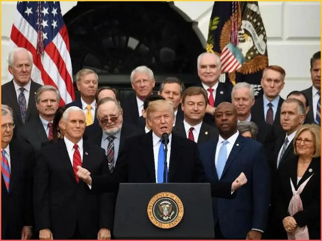 特朗普和拜登的差距:拜登的4年磕磕绊绊但部属们各司其职(图6)