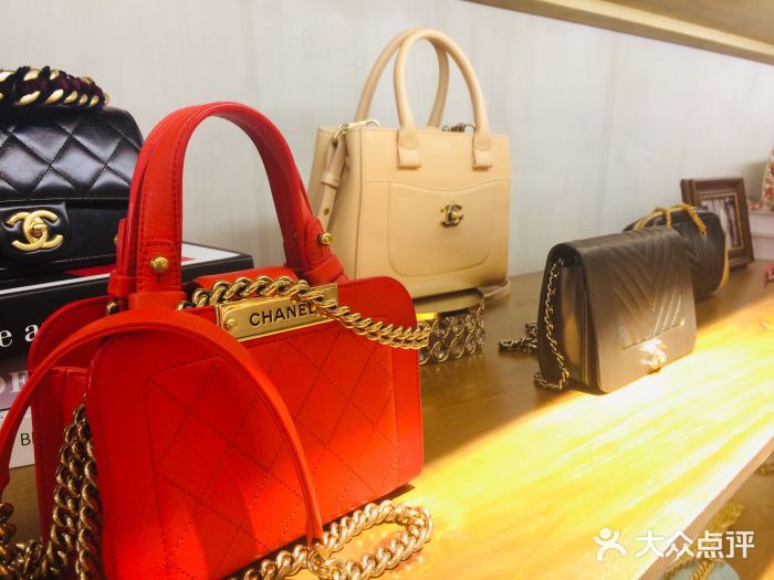 报告显示二手时尚与奢侈品市场预计到2030年将达到3600亿美元