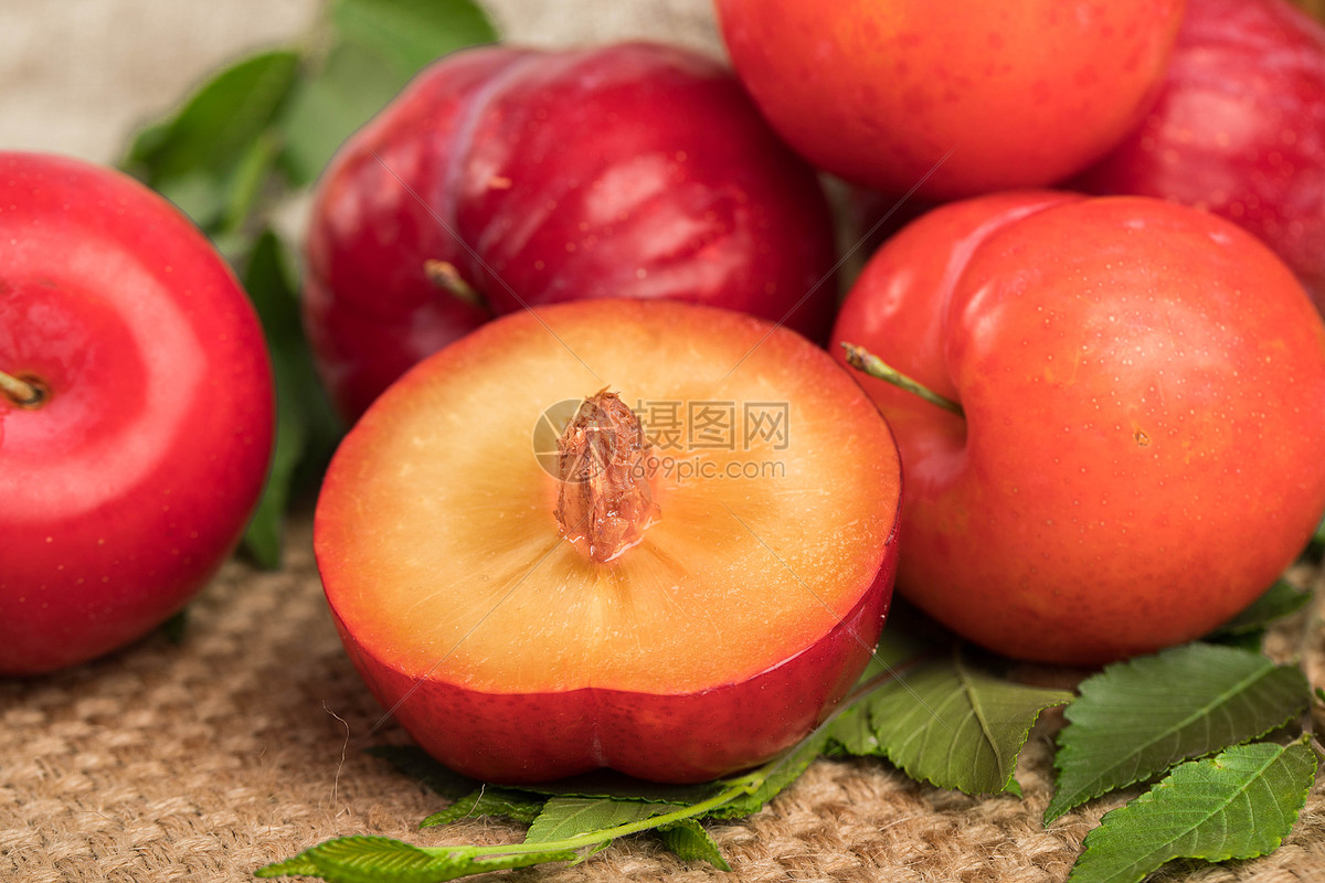 【焦点复盘】科技、资源股携手做多沪指近百点反攻坚守3800点科创芯片龙头时隔1年多再获涨停(图1) 【焦点复盘】科技、资源股携手做多沪指近百点反攻坚守3800点科创芯片龙头时隔1年多再获涨停