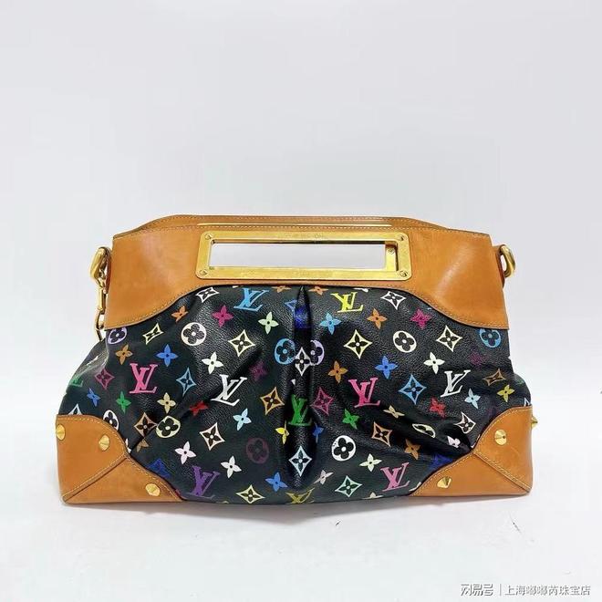 虹口区包包回收认准嘟嘟芮珠宝免费上门现场结算。(图3)