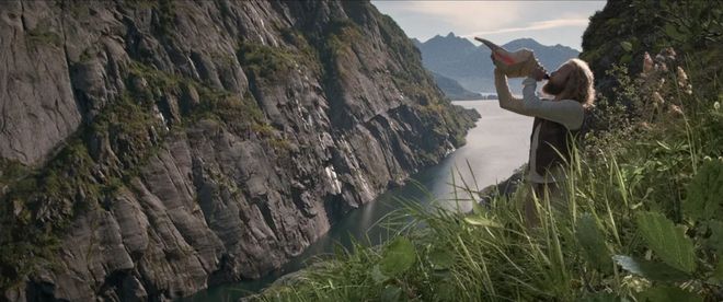 不输冰岛的北极圈胜地打卡雪山群峰下的红色渔村推开窗就是极光!(图11)