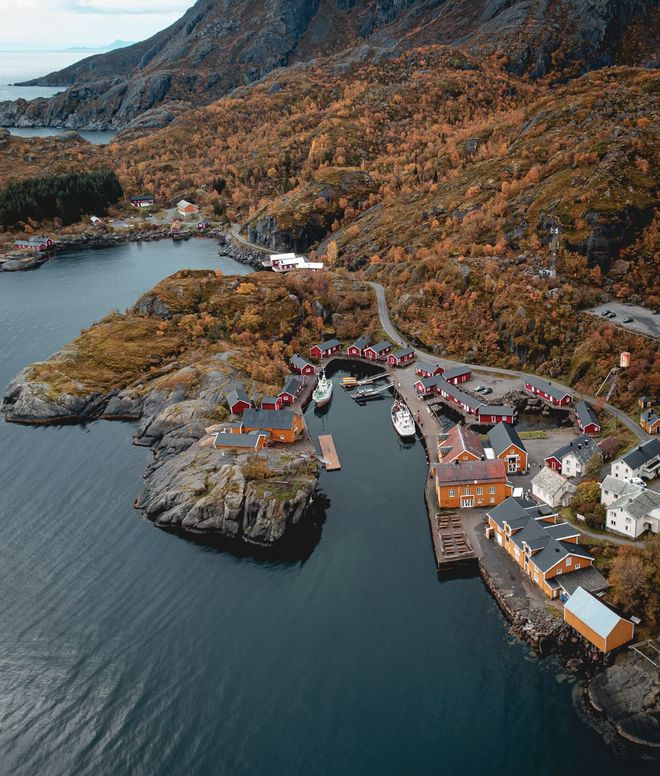 不输冰岛的北极圈胜地打卡雪山群峰下的红色渔村推开窗就是极光!(图48)