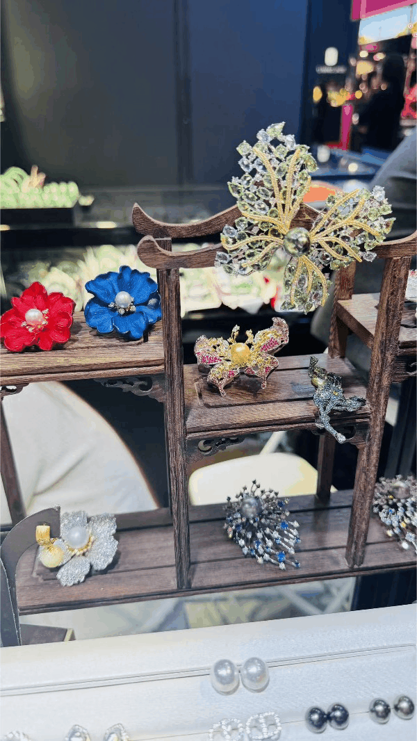 从法国古董珠宝到中式麒麟进博会珠宝馆演绎“跨文化美学”对话(图1)