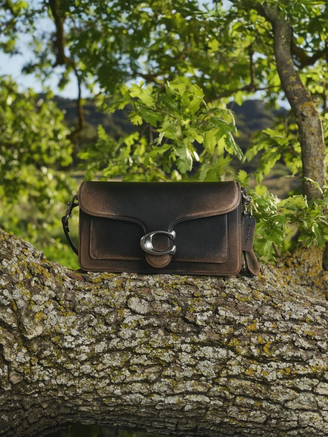 这个双11线上奢侈品开始抓牢年轻人(图3)