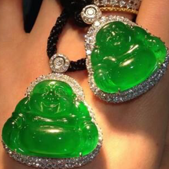 “买时贵卖时平”反差背后老铺黄金“奢侈品”如何破局?(图1) “买时贵卖时平”反差背后老铺黄金“奢侈品”如何破局?