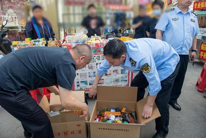 几乎全是假货!利润高达2400%为何消费者还前赴后继争相购买?(图16)