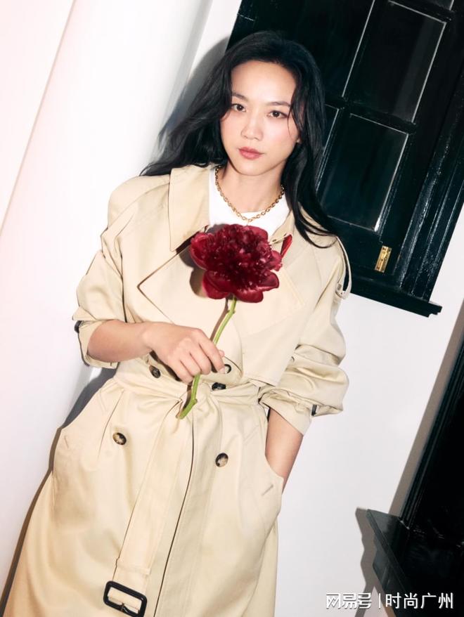 奢侈品媒体|Burberry2026:水墨贺岁|奢华奢侈媒体(图2)