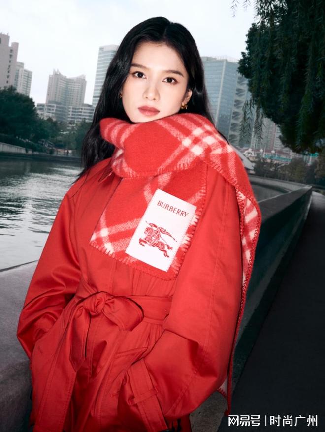 奢侈品媒体|Burberry2026:水墨贺岁|奢华奢侈媒体(图4)