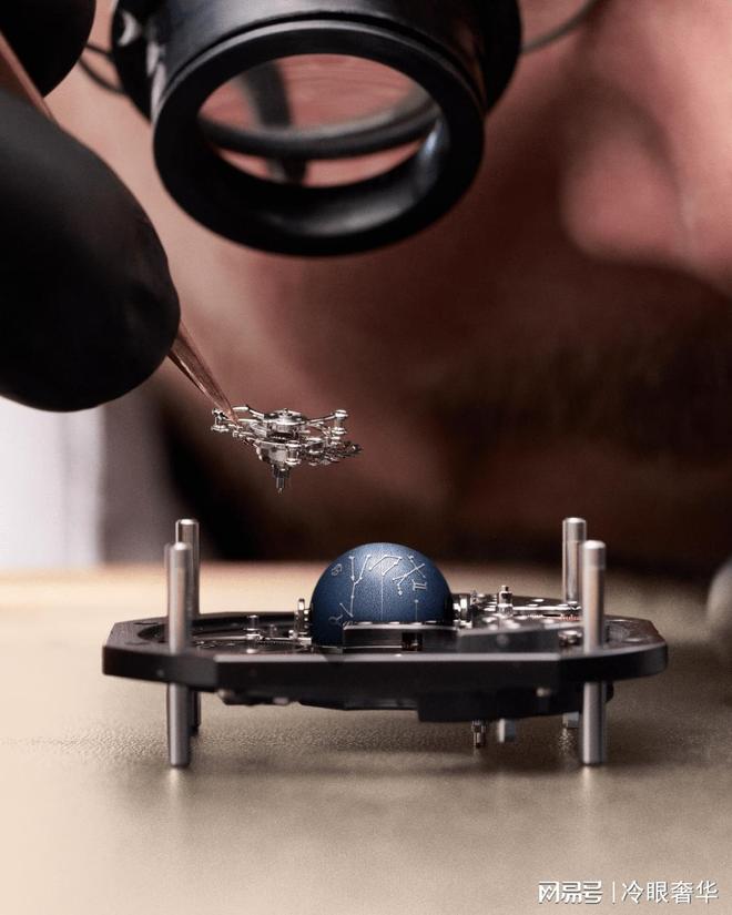 奢侈品媒体|GP Cosmos:唯此一枚宇宙|奢华奢侈媒体(图4)