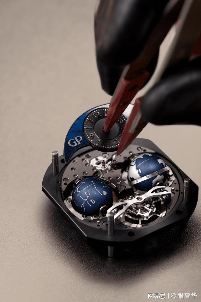 奢侈品媒体|GP Cosmos:唯此一枚宇宙|奢华奢侈媒体(图3)