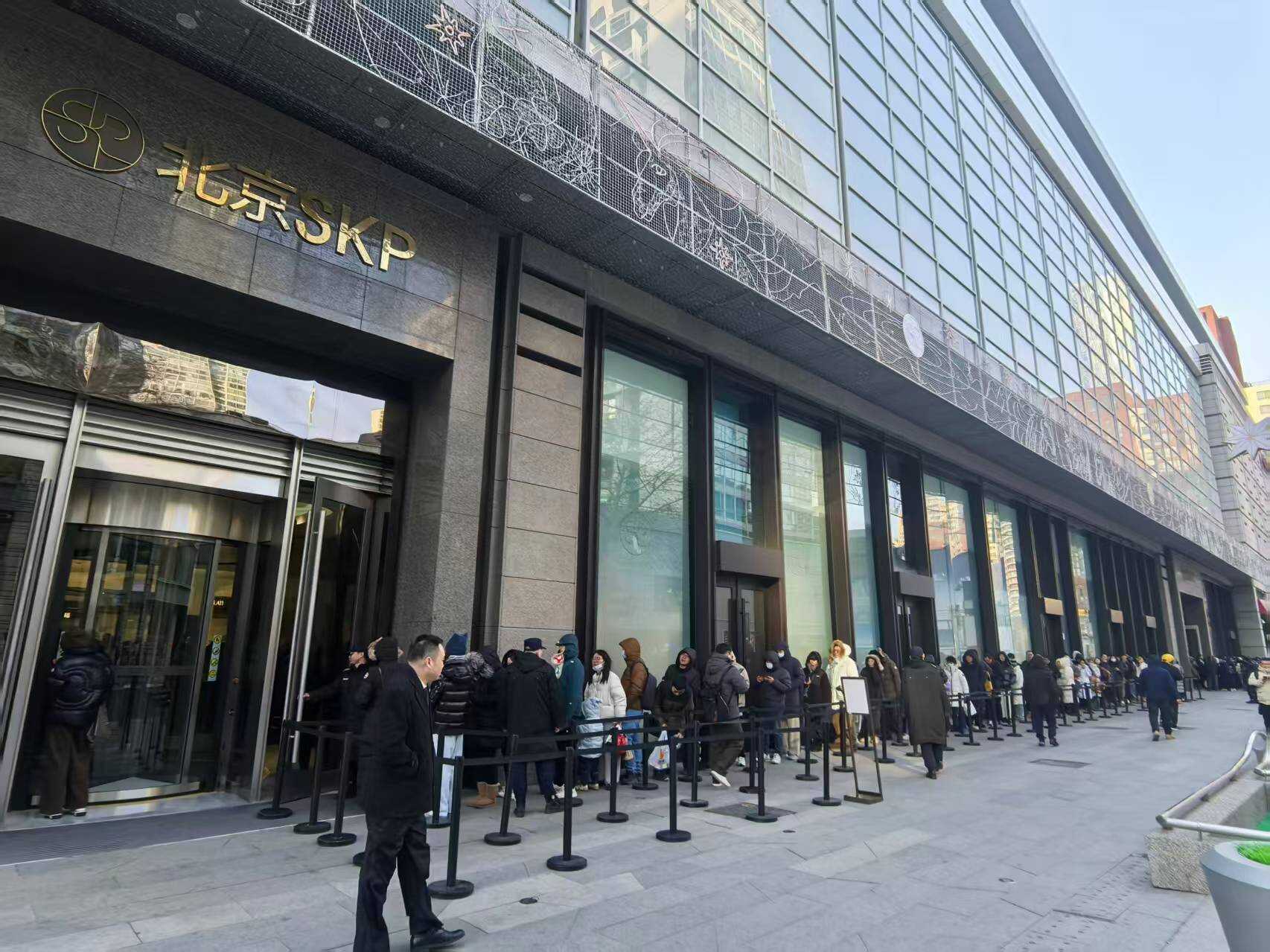 火爆更超去年 老铺黄金成为高端商业“中国范式”(图1)