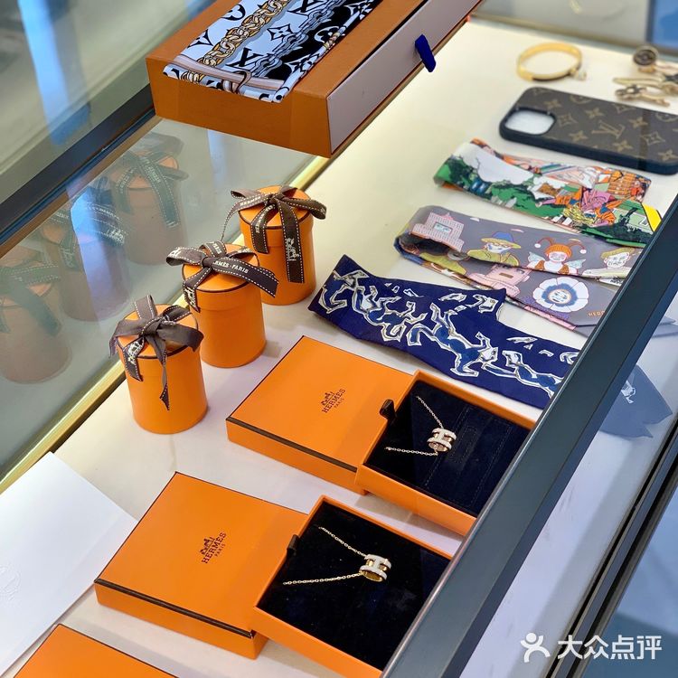 沈阳闲置奢侈品如何处理二手奢侈品回收推荐(图1) 沈阳闲置奢侈品如何处理二手奢侈品回收推荐