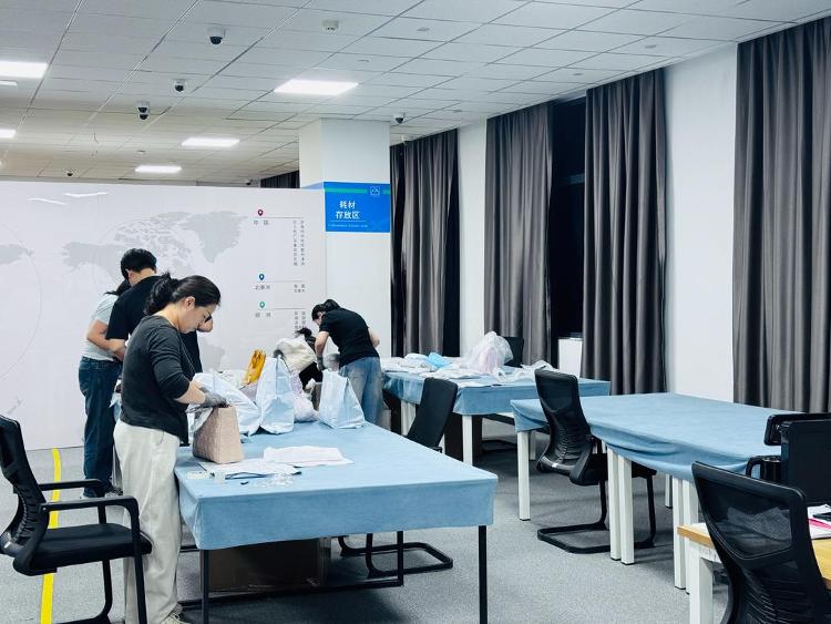 一年出口3个亿山东枣庄如何做起二手奢侈品的跨国生意?(图3)
